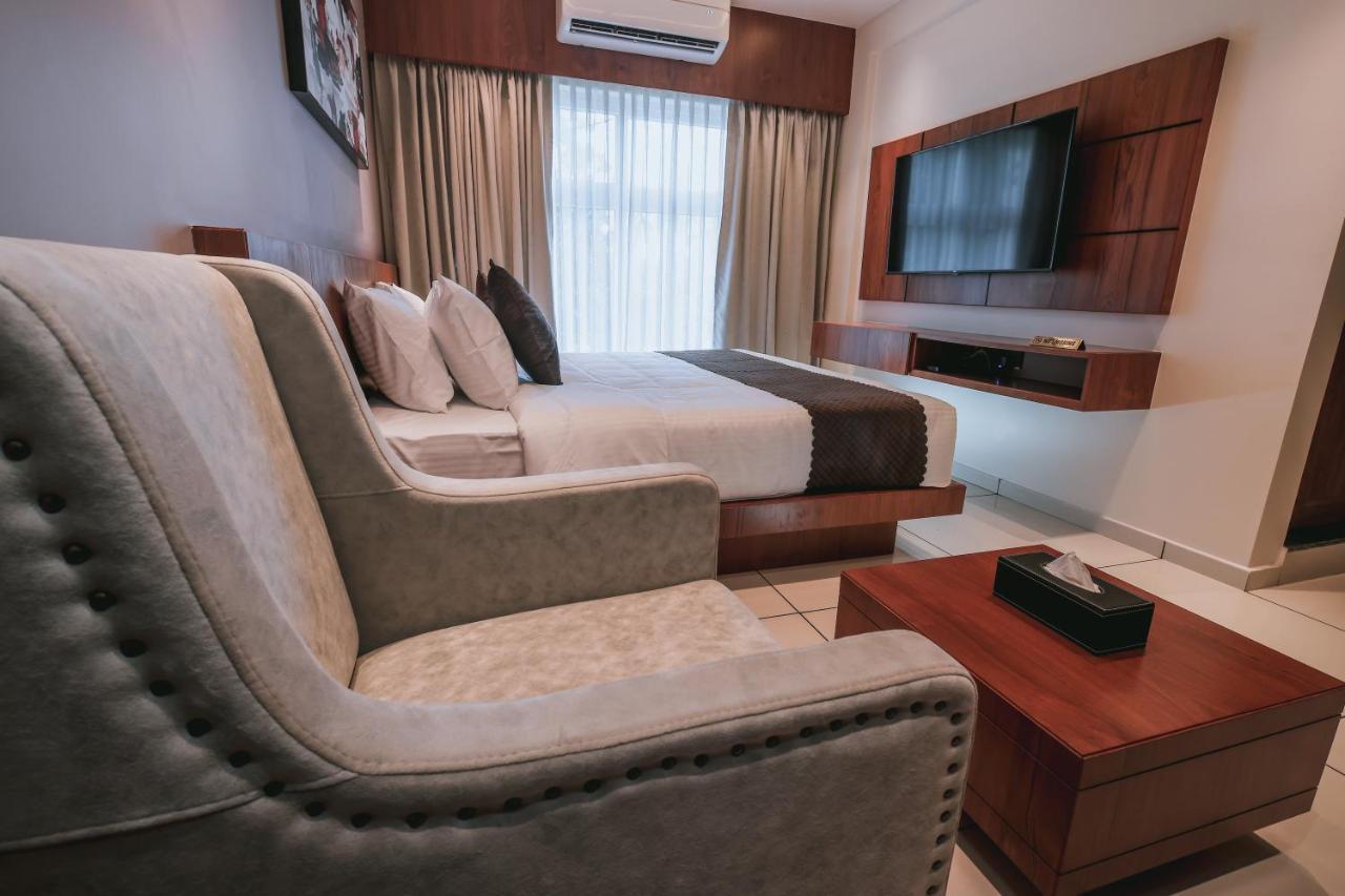 Fortview Suites Kasaragod Bagian luar foto
