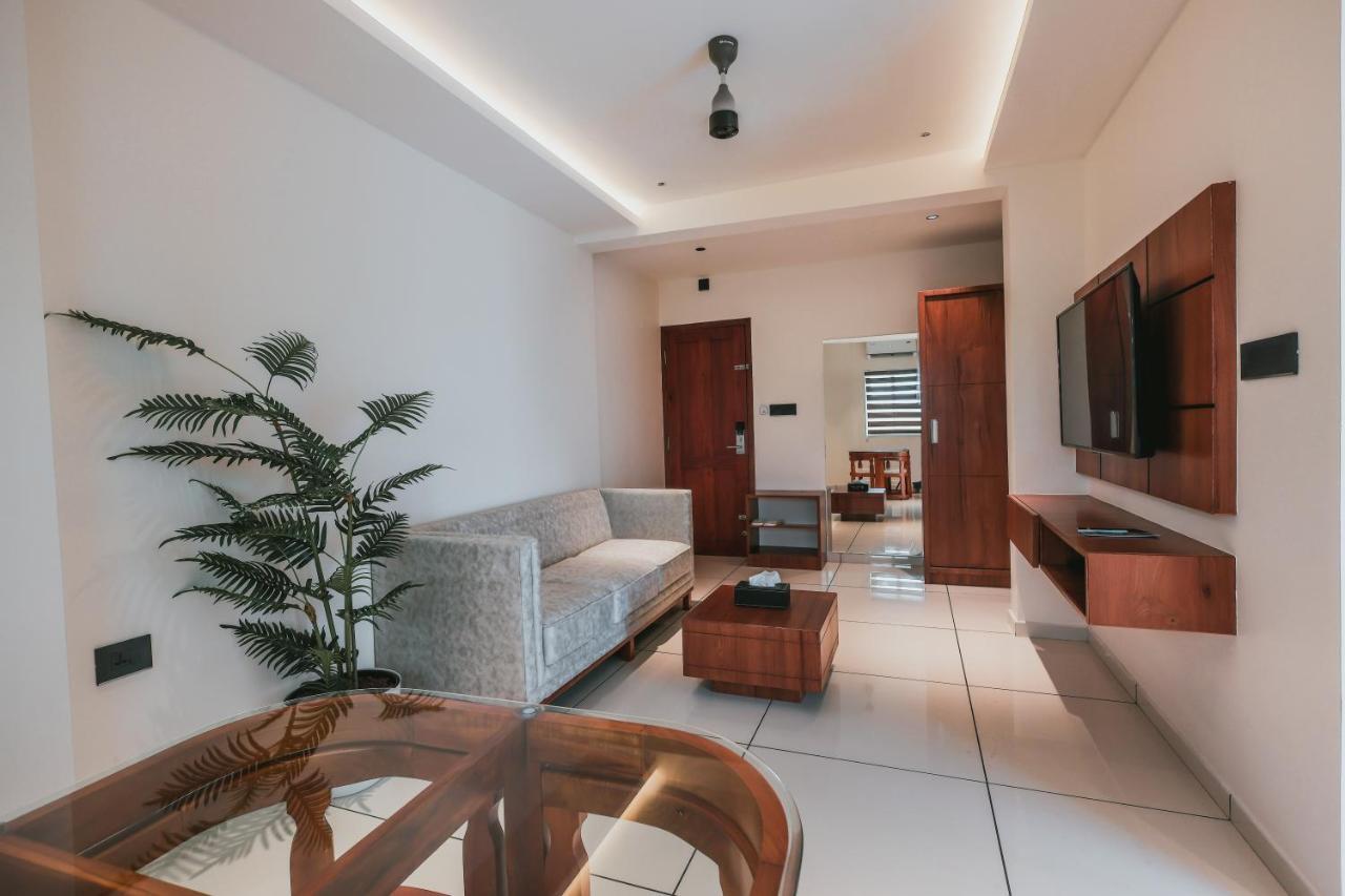 Fortview Suites Kasaragod Bagian luar foto