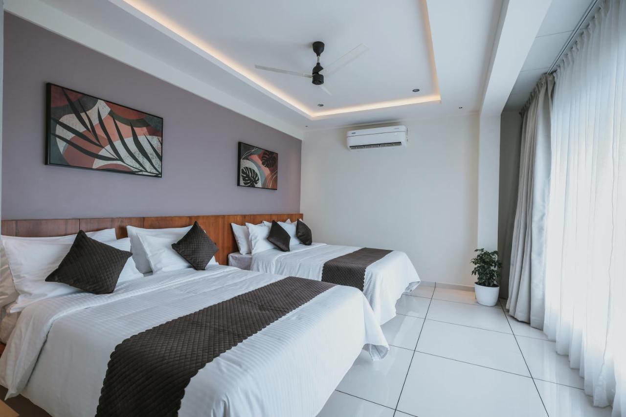 Fortview Suites Kasaragod Bagian luar foto
