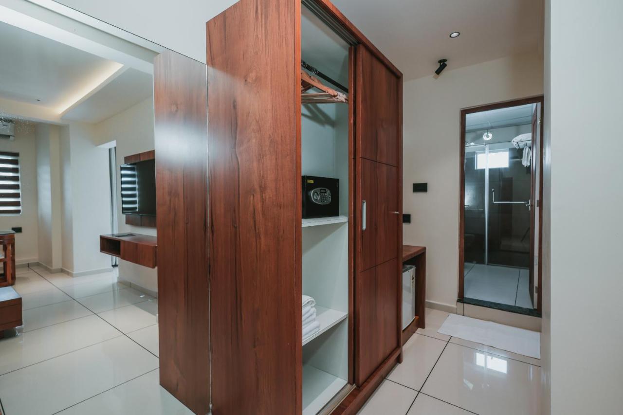 Fortview Suites Kasaragod Bagian luar foto