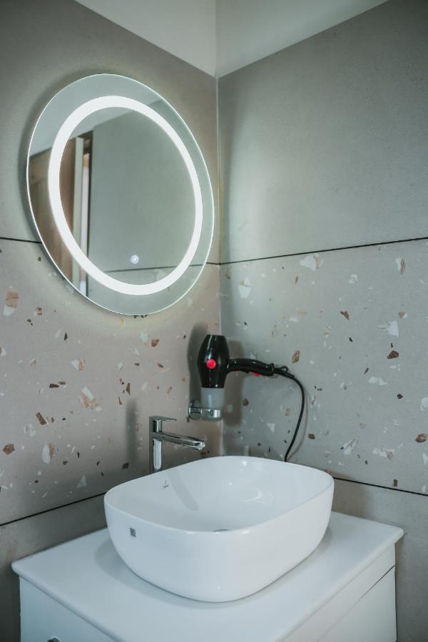 Fortview Suites Kasaragod Bagian luar foto