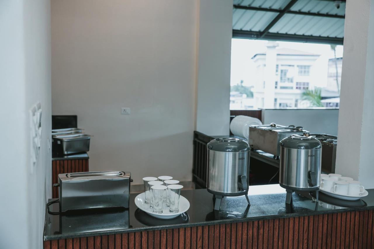 Fortview Suites Kasaragod Bagian luar foto