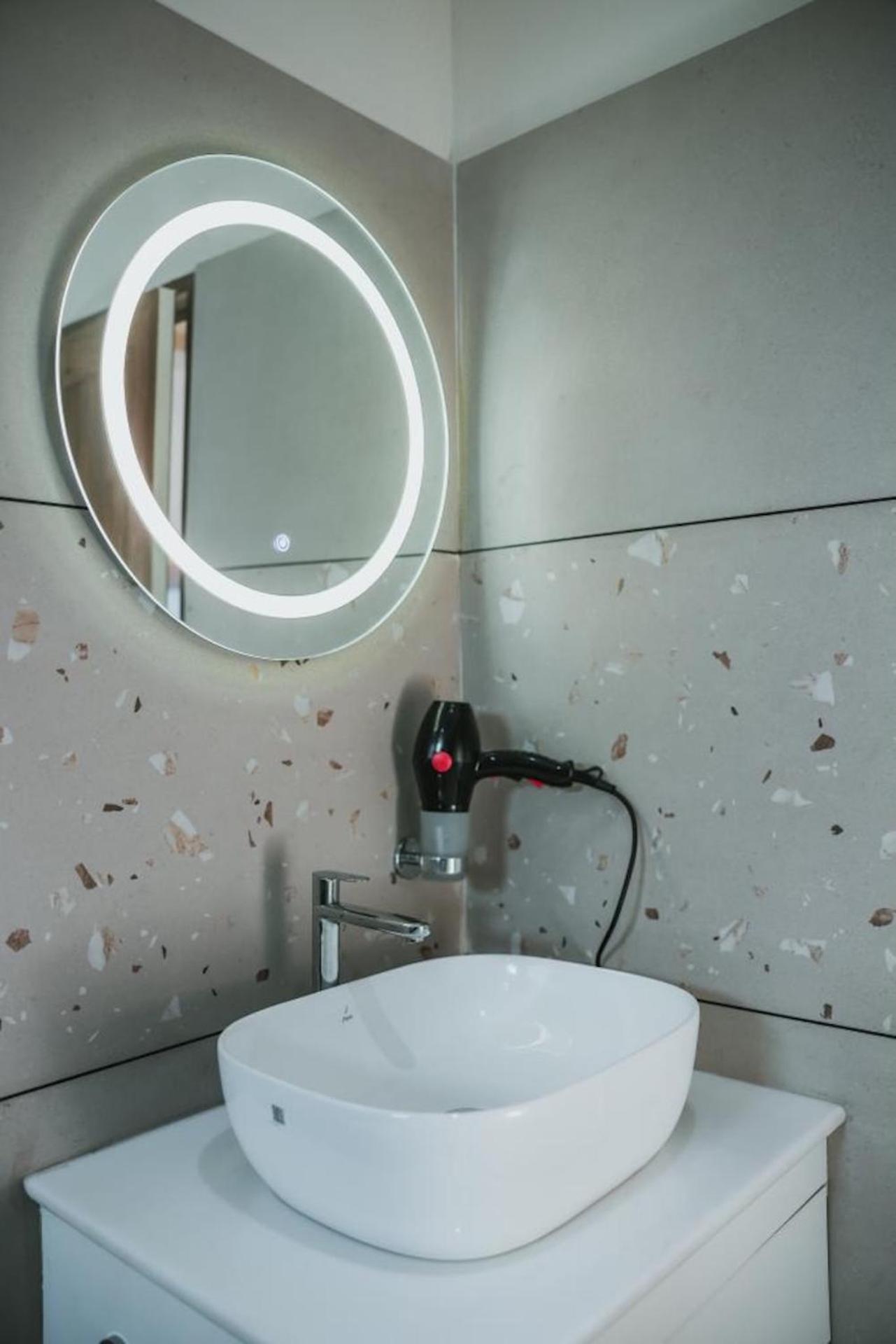 Fortview Suites Kasaragod Bagian luar foto